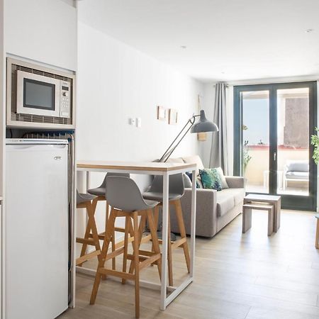Urban Suites Sitges Apartments מראה חיצוני תמונה