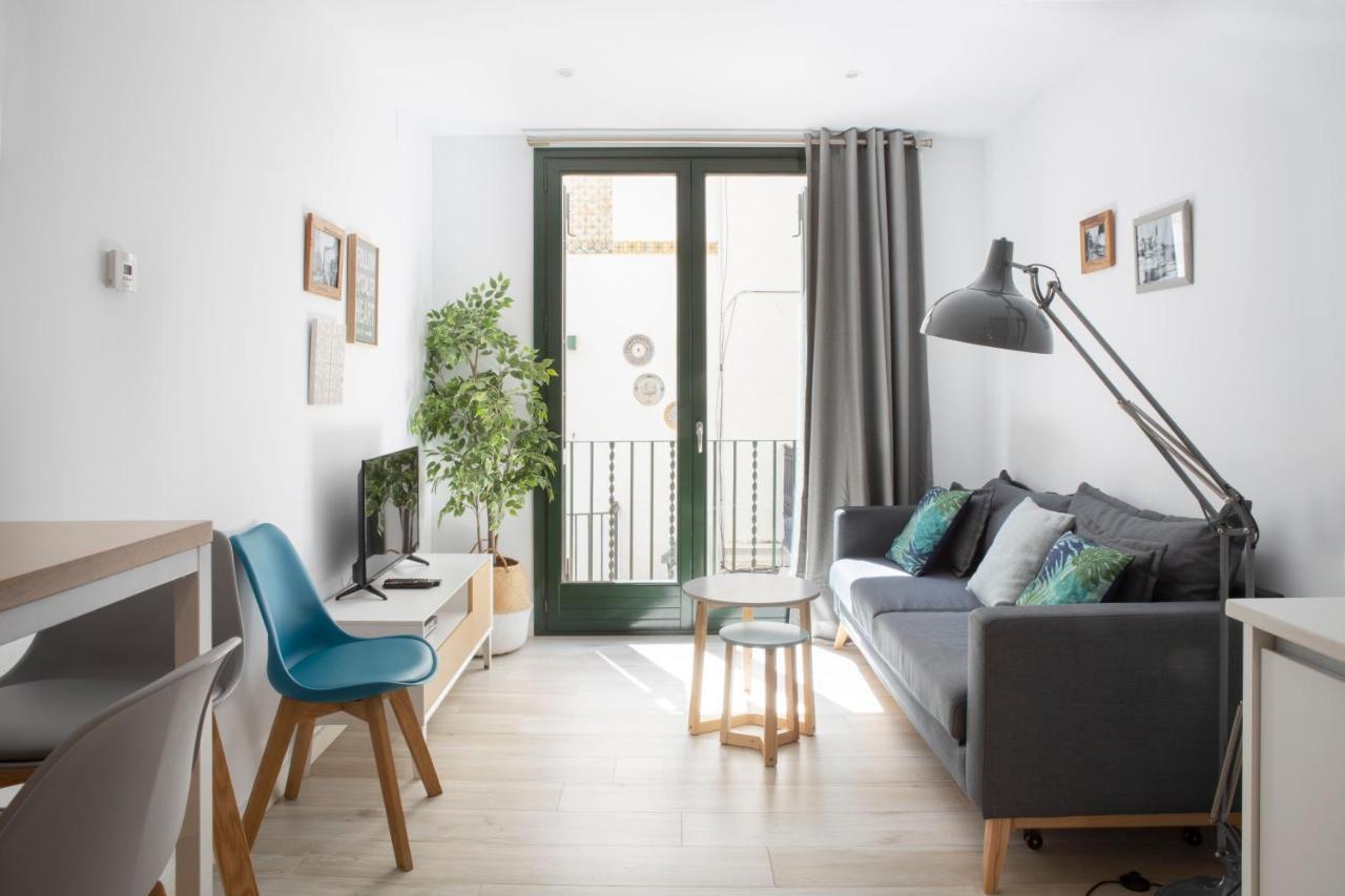 Urban Suites Sitges Apartments מראה חיצוני תמונה