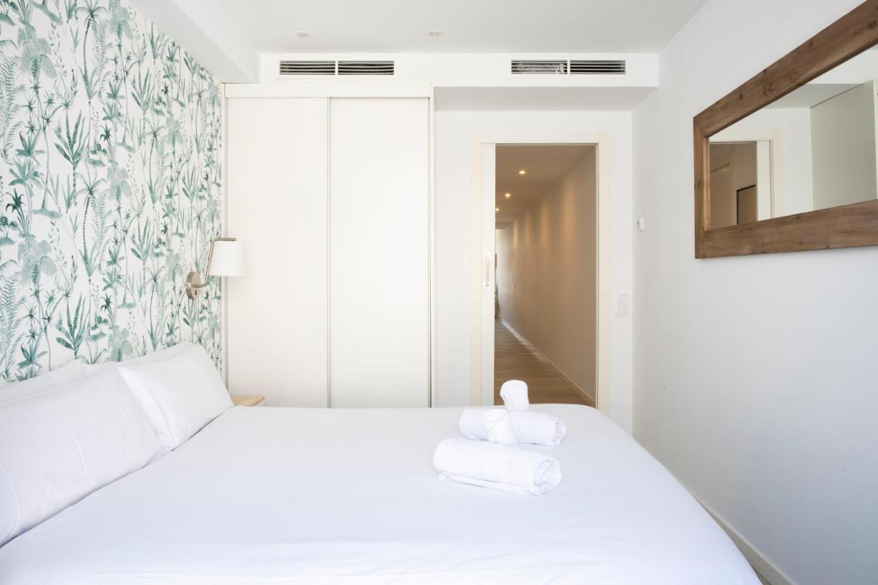 Urban Suites Sitges Apartments מראה חיצוני תמונה