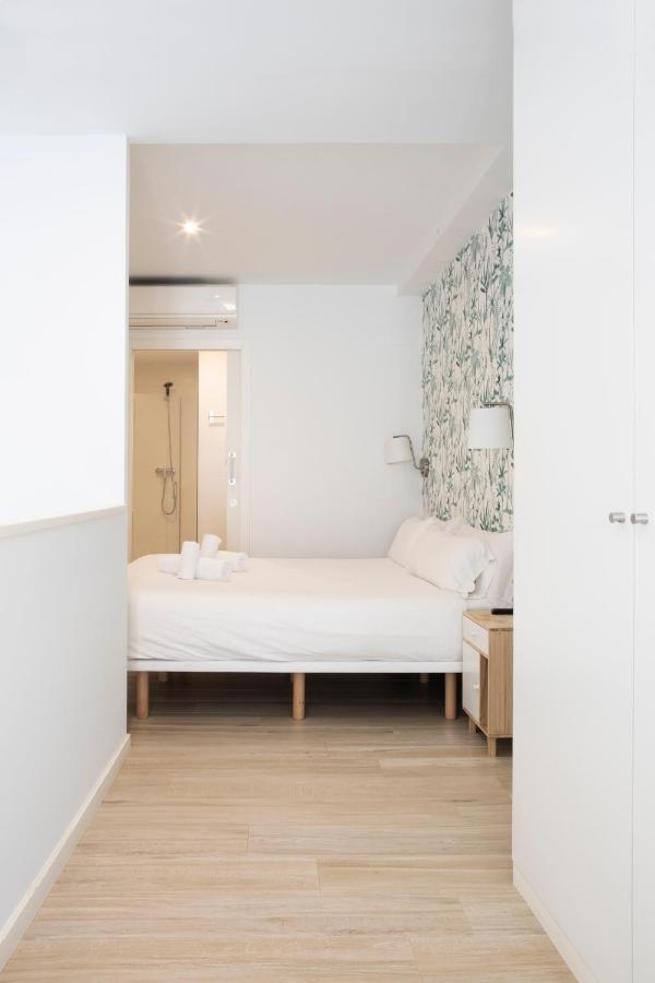 Urban Suites Sitges Apartments מראה חיצוני תמונה