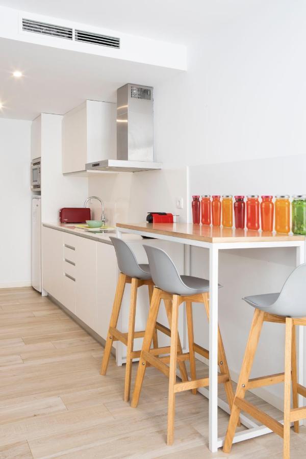 Urban Suites Sitges Apartments מראה חיצוני תמונה