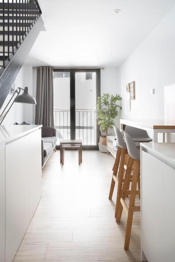 Urban Suites Sitges Apartments מראה חיצוני תמונה