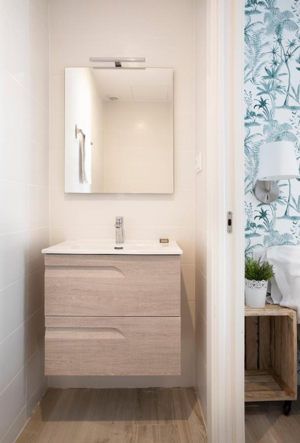 Urban Suites Sitges Apartments מראה חיצוני תמונה