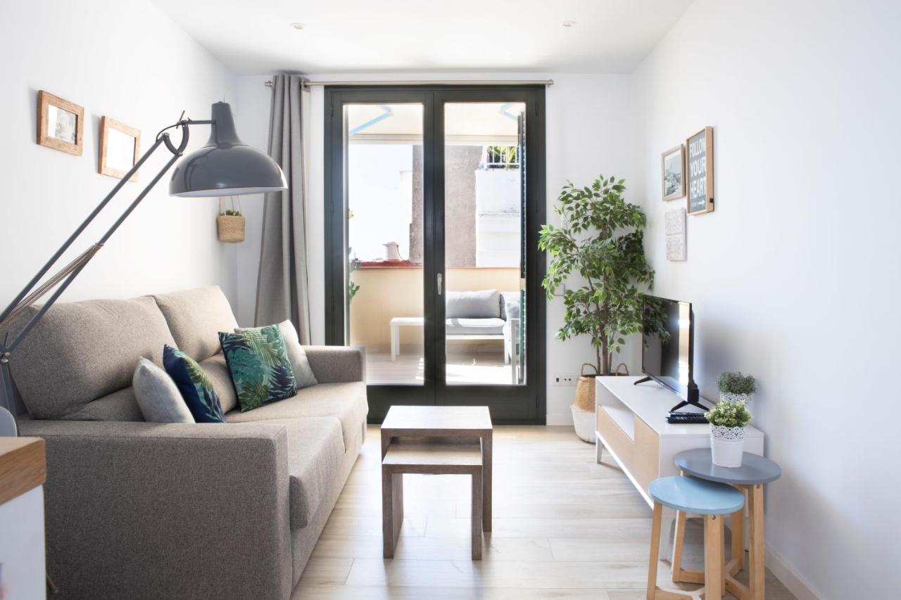 Urban Suites Sitges Apartments מראה חיצוני תמונה